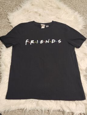 H&M "FRIENDS" T-Shirt
